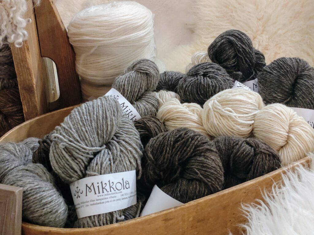 Mikkolan lampaan villalankaa